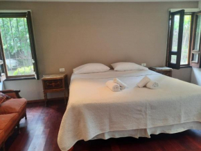 HABITACION CON PISCINA Y PARQUE en Chacras de Coria
